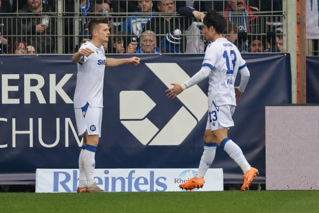 20 12 2025, xgrfx, Soccer 2 Bundesliga, VfL Bochum Karlsruher SC v l Tor, Marvin Wanitzek Karlsruher SC DFL DFB REGULATIONS PROHIBIT ANY USE OF PHOTOGRAPHS as IMAGE SEQUENCES and or QUASI VIDEO Bochum