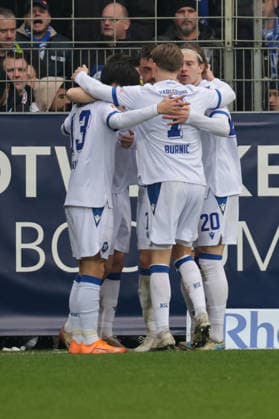 20 12 2025, xgrfx, Soccer 2 Bundesliga, VfL Bochum Karlsruher SC v l Tor, Marvin Wanitzek Karlsruher SC DFL DFB REGULATIONS PROHIBIT ANY USE OF PHOTOGRAPHS as IMAGE SEQUENCES and or QUASI VIDEO Bochum