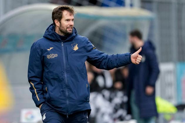 Thomas Johrden interim coach, coach, TSG , with thumbs up, gesture, gestures, confident, positive, optimistic, joy, rejoice, rejoicing, single image, single photo, action, action, 20 12 2025, Sinsheim Hoffenheim Germany , Football, Google Pixel Women Bundesliga, TSG 1899 Hoffenheim FC Carl Zeiss Jena, DFB DFL REGULATIONS PROHIBIT ANY USE OF PHOTOGRAPHS AS IMAGE SEQUENCES AND OR QUASI VIDEO xozx