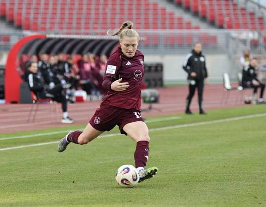 20 12 2025 Soccer season 2025 2026 1 Women Soccer Bundesliga 14 Matchday 1 FC Nuremberg FCN Club 1 FC Union Berlin Sportfoto Zink DaMa xdaxmax Franziska Mai 18, 1 FC Nuremberg FCN Cropped single image