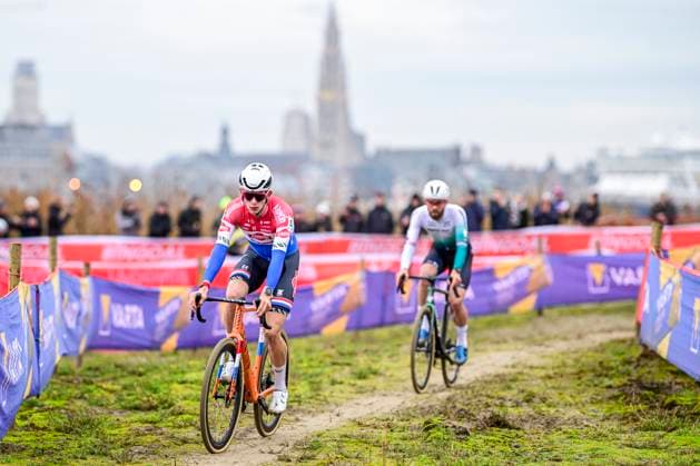 UCI Cyclocross World Cup 2025-2026 Antwerpen ANTWERPEN, BELGIUM - DECEMBER 20 : Del Grosso Tibor of Alpecin - Deceuninck in action during the 5th leg of the Antwerpen UCI Cyclocross World Cup 2025-2026 a cyclocross race for Men Women on December 20, 2025 in Antwerpen, Belgium, 20 12 2025 ( Antwerpen Belgium  Copyright: xPeterxDexVoechtx