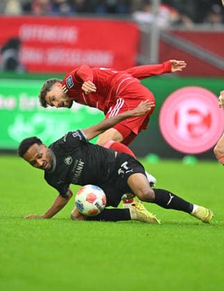 20 12 2025 Soccer Season 2025 2026 2 Soccer Bundesliga 17 Matchday Fortuna Düsseldorf F95 SpVgg Greuther Fürth Kleeblatt Sportfoto Zink xwoxzix DFL regulations prohibit any use of photographs as image sequences and or quasi video only for editorial use Julian Green 37, SpVgg Greuther Fürth Christopher Lenz 3, Fortuna Düsseldorf F95