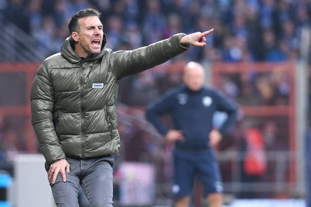 Soccer 2 Bundesliga 17 Matchday VfL Bochum Karlsruher SC on 20 12 2025 at Vonovia Ruhrstadion in Bochum Christian Eichner Coach Head Coach Karlsruhe DFL regulations prohibit any use of photographs as image sequences and or quasi video xRx