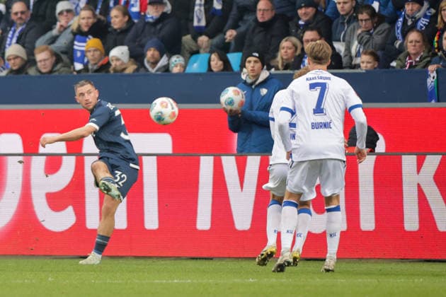 20 12 2025, xgrfx, Soccer 2 Bundesliga, VfL Bochum Karlsruher SC v l Maximilian Wittek VfL Bochum DFL DFB REGULATIONS PROHIBIT ANY USE OF PHOTOGRAPHS as IMAGE SEQUENCES and or QUASI VIDEO Bochum