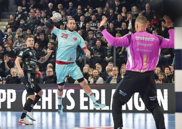 20 12 2025 Handball 1 Bundesliga DAIKIN HBL Season 2025 2026 18 Matchday HC Erlangen Metropolregion Nürnberg HCE MT Melsungen DaMa xdaxmax Olle Forsell Schefvert 25, MT Melsungen Dario Quenstedt 1, HC Erlangen HCE