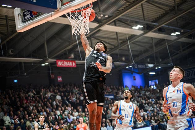 Basketball, BBL, Science City Jena - Bamberg Baskets