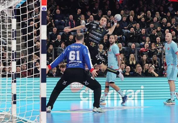 20 12 2025 Handball 1 Bundesliga DAIKIN HBL Season 2025 2026 18 Matchday HC Erlangen Metropolregion Nürnberg HCE MT Melsungen DaMa xdaxmax Laszlo Bartucz 61, MT Melsungen Tim Gömmel Goemmel 95, HC Erlangen HCE