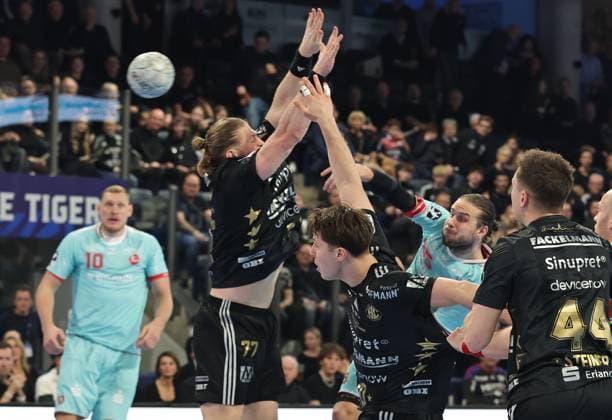 20 12 2025 Handball 1 Bundesliga DAIKIN HBL Season 2025 2026 18 Matchday HC Erlangen Metropolregion Nuremberg HCE MT Melsungen DaMa xdaxmax Olle Forsell Schefvert 25, MT Melsungen