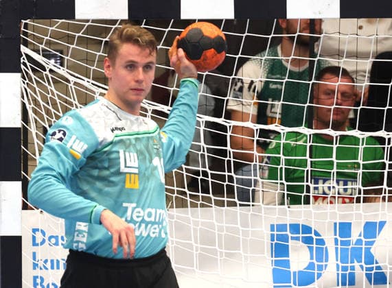 20 12 2025, Germany, Göppingen, Handball DAIKIN HBL, FRISCH AUF Göppingen vs SG Flensburg Handewitt Kristian Saeveras FAG