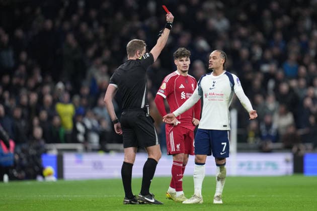 Premier League Tottenham Hotspur v Liverpool Xavi Simons of Tottenham Hotspur shown red after var decision during the Premier League match Tottenham Hotspur vs Liverpool at Tottenham Hotspur Stadium, London, United Kingdom, 20th December 2025 (Photo by Harvey Murphy News Images) Copyright: xHarveyxMurphy NewsxImagesx