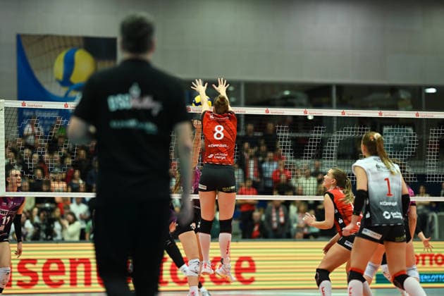 Jette Kuipers Dresdner SC, 8 Dresdner SC vs Schwarz Weiß Erfurt, 1 Volleyball Bundesliga Damen, Spielzeit 2025 2026, 20 12 2025 Dresdner SC vs Schwarz Weiß Erfurt, 1 Volleyball Bundesliga Damen, Spielzeit 2025 2026, 20 12 2025 Dresden Copyright: xEibner-Pressefoto xHoepnerx EP_PHR