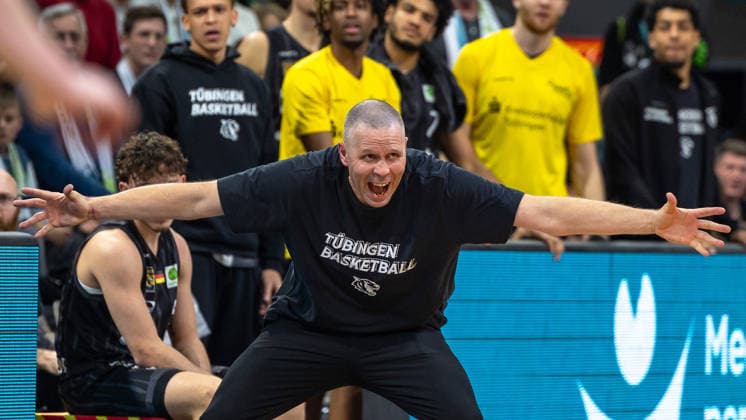 Henrik Sonko Tigers Tuebingen, Head Coach GER, BBC Bayreuth vs Tigers Tuebingen, Basketball, BARMER 2 Bundesliga Bundesliga, Pro A, Season 2025 2026, Matchday 13, 20 12 2025 GER, BBC Bayreuth vs Tigers Tuebingen, Basketball, BARMER 2 Bundesliga Bundesliga, Pro A, Season 2025 2026, Matchday 13, 20 12 2025 Bayreuth Copyright: xEibner-Pressefoto ArdanxFuessmanx EP_AFN