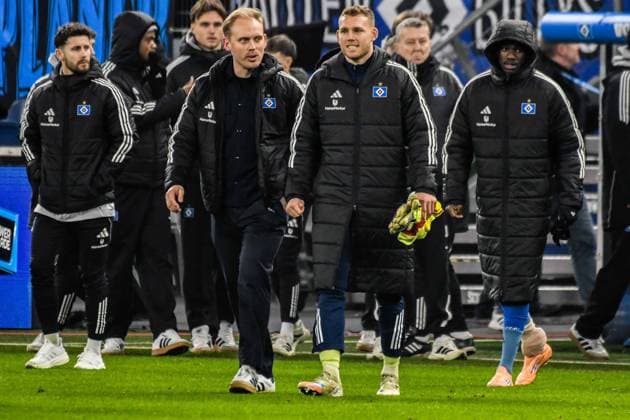 Final cheer Mats Wesling Team manager Peretz Daniel HSV Frankfurt Germany , Hamburg , Volksparkstadion , Football , 1 Bundesliga , Hamburger SV Eintracht Frankfurt