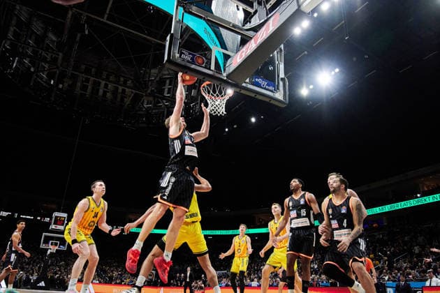 Christian Sengfelder Ratiopharm Ulm, 43 , GER, ALBA Berlin vs Ratiopharm Ulm, Basketball Men, easy Credit BBL, Season 2025 2026, 11 Matchday, 20 12 2025 GER, ALBA Berlin vs Ratiopharm Ulm, Basketball Men, easy Credit BBL, Season 2025 2026, 11 Matchday, 20 12 2025 Berlin Copyright: xClaudiusxRauch,xEibner-Pressefotox xClaudiusxRauchx EP_CRH