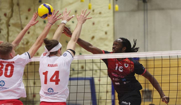 Ludwigsburg , Volleyball Bundesliga , Barock Volleys MTV Ludwigsburg vs SV Warnemünde , right Nyherowo Omene Lubu