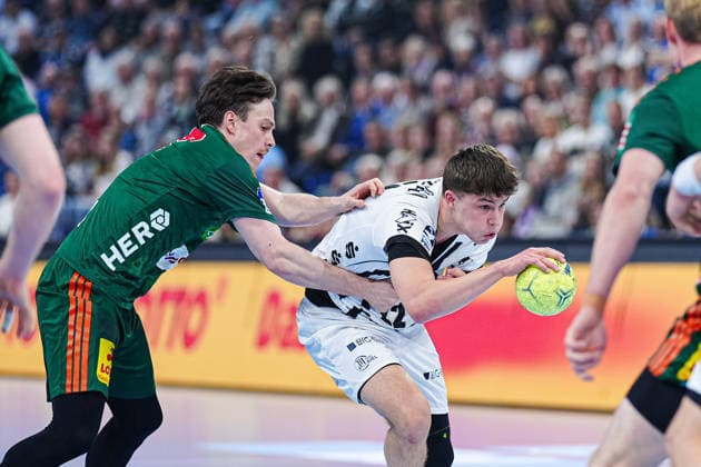 Leif Tissiert TSV Hannover Burgdorf, 07 , Rasmus Ankermann THW Kiel, 22 GER, THW Kiel vs TSV Hannover Burgdorf, Handball, 1 Bundesliga, Matchday 18, Season 2025 2026, 20 12 2025 GER, THW Kiel vs TSV Hannover Burgdorf, Handball, 1 Bundesliga, Matchday 18, Season 2025 2026, 20 12 2025 Kiel Copyright: xEibner-Pressefoto MarcelxvonxFehrnx EP_MFN