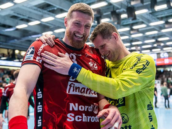 Blaz Blagotinsek SG Flensburg Handewitt, 43 and Kevin Moller SG Flensburg Handewitt, 20 are happy after the victory, Frisch Auf Goeppingen vs SG Flensburg Handewitt, Handball, 1 Bundesliga, Men, Season 2025 2026, 20 12 2025, Frisch Auf Goeppingen vs SG Flensburg Handewitt, Handball, 1 Bundesliga, Men, Season 2025 2026, 20 12 2025 Goeppingen Copyright: xEibner-Pressefoto MichaelxSchmidx EP_MST