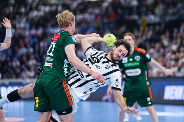 Throw Goal Veron Nacinovic THW Kiel, 93 GER, THW Kiel vs TSV Hannover Burgdorf, Handball, 1 Bundesliga, Matchday 18, Season 2025 2026, 20 12 2025 GER, THW Kiel vs TSV Hannover Burgdorf, Handball, 1 Bundesliga, Matchday 18, Season 2025 2026, 20 12 2025 Kiel Copyright: xEibner-Pressefoto MarcelxvonxFehrnx EP_MFN