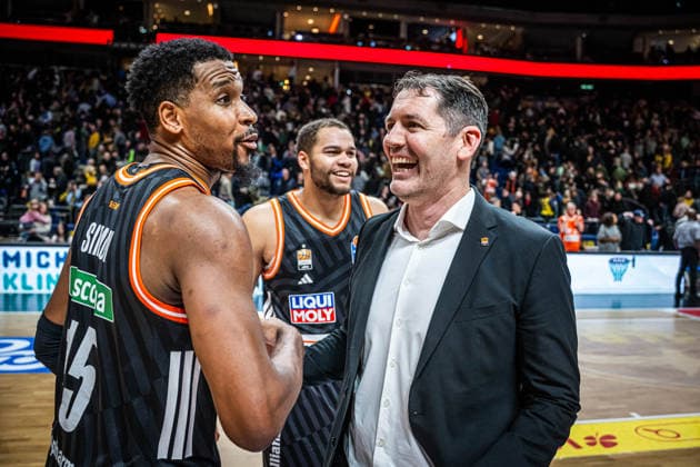 Basketball Berlin 20 12 2025 Season 2025 2026 EasyCredit BBL 1 Bundesliga Men, Men Alba Berlin ratiopharm Ulm Ty Harrelson Ulm, Coach Justin Simon Ulm, No 15
