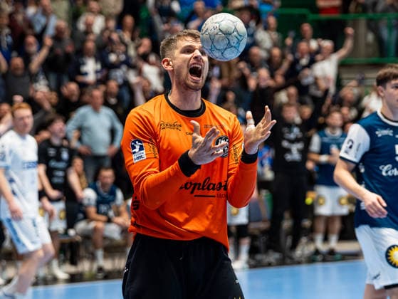 Christopher Rudeck Bergischer HC, 01 is happy and cheers because he was able to hold the ball Bergischer HC vs TBV Lemgo Lippe, Handball, 1 Bundesliga, Matchday 18, Season 2025 2026, 20 12 2025 Bergischer HC vs TBV Lemgo Lippe, Handball, 1 Bundesliga, Matchday 18, Season 2025 2026, 20 12 2025 Wuppertal Copyright: xEibner-Pressefoto DamianxKruczynx EP_DKI