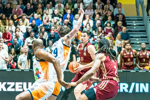 Chemnitz, Germany 20 December 2025 1 BBL 2025 2026 Niners Chemnitz vs Rostock Seawolves In the picture Copyright: xFotostandx xNachtigallx