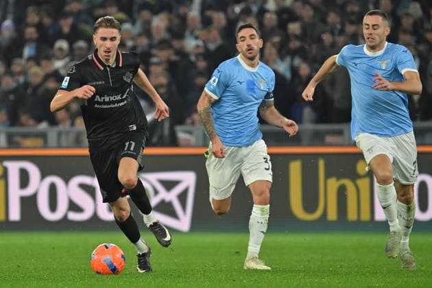 Soccer, serie A Enilive match, SS Lazio v Cremonese Dennis Johnsen of Cremonese,Danilo Cataldi of SS Lazio ,Adam Marusic of SS Lazio during the serie A Enilive match between SS Lazio v Cremonese at olimpico stadium in Rome ,December 20th, 2025 Imago-Images Emmefoto Copyright: xImago-Images Emmefotox