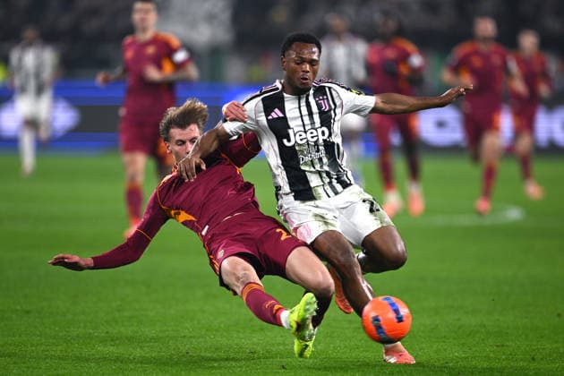 Mg Torino 20 12 2025 - campionato di calcio serie A Juventus-Roma foto Matteo Gribaudi Image nella foto: Jan Ziolkowski-Lois Openda 