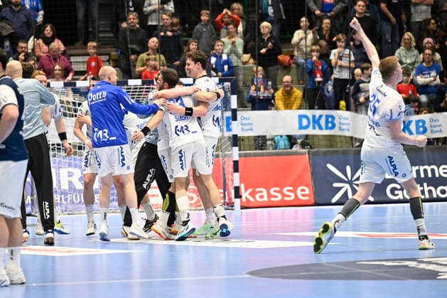 DAIKIN 1 Handball Bundesliga 25 26 18 Matchday Bergischer HC TBV Lemgo Lippe on 20 12 2025 in the Uni Halle in Wuppertal Lemgos players are happy about the victory WD