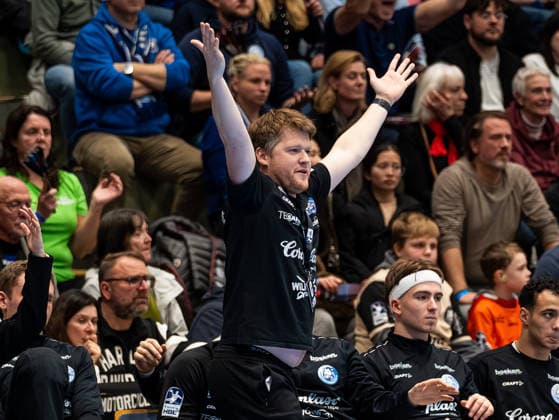 Markus Puetz Bergischer HC, coach understands the decision of the referees Thorsten Kuschel referee and Thomas Kern referee Bergischer HC vs TBV Lemgo Lippe, Handball, 1 Bundesliga, Matchday 18, Season 2025 2026, 20 12 2025 Bergischer HC vs TBV Lemgo Lippe, Handball, 1 Bundesliga, Matchday 18, Season 2025 2026, 20 12 2025 Wuppertal Copyright: xEibner-Pressefoto DamianxKruczynx EP_DKI