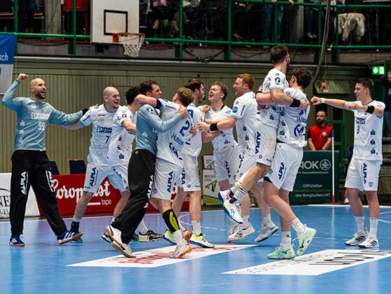Joy and jubilation at TBV Lemgo Lippe after the victory Bergischer HC vs TBV Lemgo Lippe, Handball, 1 Bundesliga, Matchday 18, Season 2025 2026, 20 12 2025 Bergischer HC vs TBV Lemgo Lippe, Handball, 1 Bundesliga, Matchday 18, Season 2025 2026, 20 12 2025 Wuppertal Copyright: xEibner-Pressefoto DamianxKruczynx EP_DKI