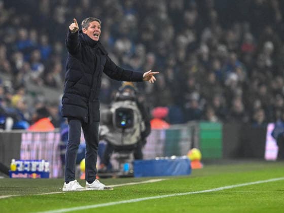Leeds United v Crystal Palace Premier League Crystal Palace manager Oliver Glasner during the Premier League match at Elland Road, Leeds 20 12 2025 UK Newspapers OUT Copyright: xKarlxVallantinex FIL-22663-0019