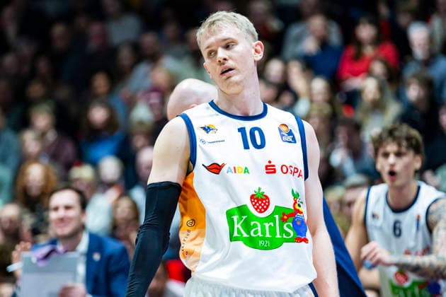20 12 2025, xomx, Basketball easyCredit BBL Bundesliga, NINERS Chemnitz Rostock Seawolves v l Lukasz Kolenda ROSTOCK SEAWOLVES Portrait, Portraet, Chemnitz