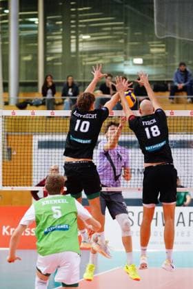 Game scene with Patrick Rupprecht 10 TSV Haching Munich , Iven Fietje Ferch 18 TSV Haching Munich and Florian Krenkel 5 TSV Haching Munich Game scene with Patrick Rupprecht 10 TSV Haching Munich , Iven Fietje Ferch 18 TSV Haching Munich and Florian Krenkel 5 TSV Haching Munich Copyright: xspeedshotx