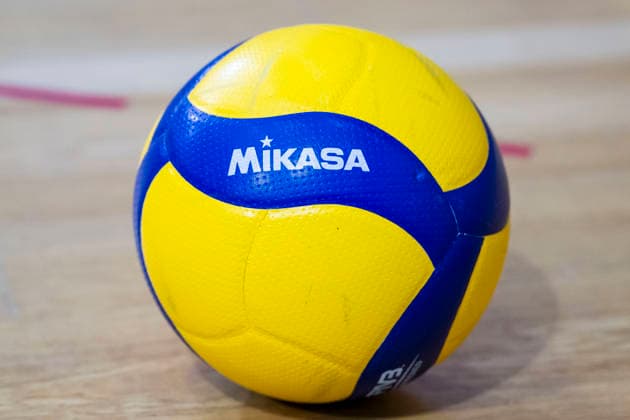 1 Volleyball Bundesliga season 2025 2026 Cerebricks Volley Goats Mitteldeutschland vs SWD Powervolleys Düren Halle, Germany 20 December 2025 In the picture match ball volleyball, feature, symbol, symbol photo, characteristic, detail, Halle Saale swh Arena Sachsen Anhalt Germany