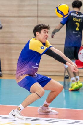 1 Volleyball Bundesliga Season 2025 2026 Cerebricks Volley Goats Mitteldeutschland vs SWD Powervolleys Düren Halle, Germany December 20, 2025 In the picture Sebastian Lara Bitterfeld Halle Saale swh Arena Sachsen Anhalt Germany