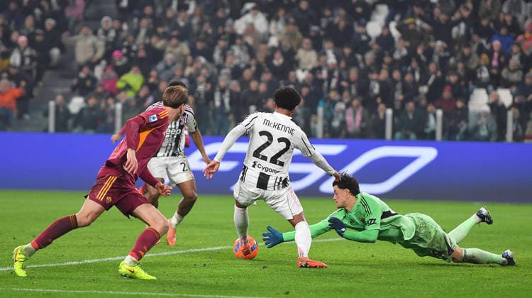 December 20, 2025, Turin, Italy: Juventus Ikoma Openda score the gol (2-0) during the Italian Serie A soccer match Juventus FC vs AS Roma at the Allianz Stadium in Turin, Italy, 20 December 2025 ANSA ALESSANDRO DI MARCO. Serie A: Juventus FC Vs AS Roma  - ZUMAa110 20251220_zaf_a110_049 Copyright: xAlessandroxxxxxxxxDixMarcox