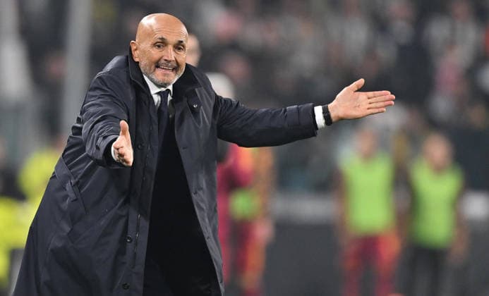 December 20, 2025, Turin, Italy: Juventus coach Luciano Spalletti gesture during the Italian Serie A soccer match Juventus FC vs AS Roma at the Allianz Stadium in Turin, Italy, 20 December 2025 ANSA ALESSANDRO DI MARCO. Serie A: Juventus FC Vs AS Roma  - ZUMAa110 20251220_zaf_a110_052 Copyright: xAlessandroxDixMarcox