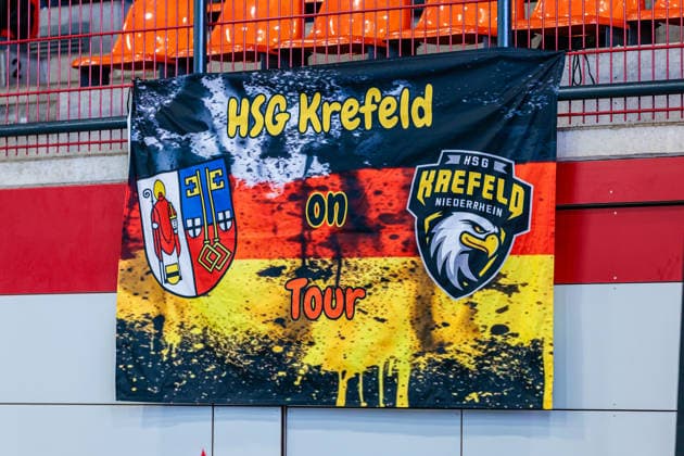 Fan poster of the accompanying HSG Krefeld Niederrhein GER, TuS N Luebbecke vs HSG Krefeld Niederrhein, Handball, 2 Bundesliga, Matchday 16, Season 2025 2026, 20 12 2025 GER, TuS N Luebbecke vs HSG Krefeld Niederrhein, Handball, 2 Bundesliga, Matchday 16, Season 2025 2026, 20 12 2025 Luebbecke Copyright: xEibner-Pressefoto JanxRollingerx EP_JSK