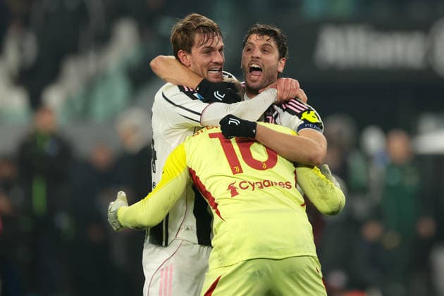 Turin, Italy, 20th December 2025. Manuel Locatelli, Daniele Rugani and Michele Di Gregorio of Juventus celebrate the 2-1 victory following the final whistle of the Juventus vs AS Roma Serie A match at Allianz Stadium, Turin. Picture credit should read: Jonathan Moscrop Sportimage EDITORIAL USE ONLY. No use with unauthorised audio, video, data, fixture lists, club league logos or live services. Online in-match use limited to 120 images, no video emulation. No use in betting, games or single club league player publications. SPI_061_JM_JUVE_ROMA SPI-4365-0061