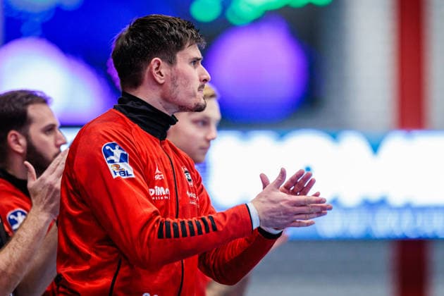 Leon Grabenstein TuS N Luebbecke, 32 GER, TuS N Luebbecke vs HSG Krefeld Niederrhein, Handball, 2 Bundesliga, Matchday 16, Season 2025 2026, 20 12 2025 GER, TuS N Luebbecke vs HSG Krefeld Niederrhein, Handball, 2 Bundesliga, Matchday 16, Season 2025 2026, 20 12 2025 Luebbecke Copyright: xEibner-Pressefoto JanxRollingerx EP_JSK