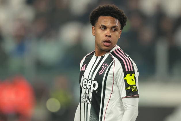 Turin, Italy, 20th December 2025. Weston McKennie of Juventus looks over his shoulder during the Juventus vs AS Roma Serie A match at Allianz Stadium, Turin. Picture credit should read: Jonathan Moscrop Sportimage EDITORIAL USE ONLY. No use with unauthorised audio, video, data, fixture lists, club league logos or live services. Online in-match use limited to 120 images, no video emulation. No use in betting, games or single club league player publications. SPI_082_JM_JUVE_ROMA SPI-4365-0081