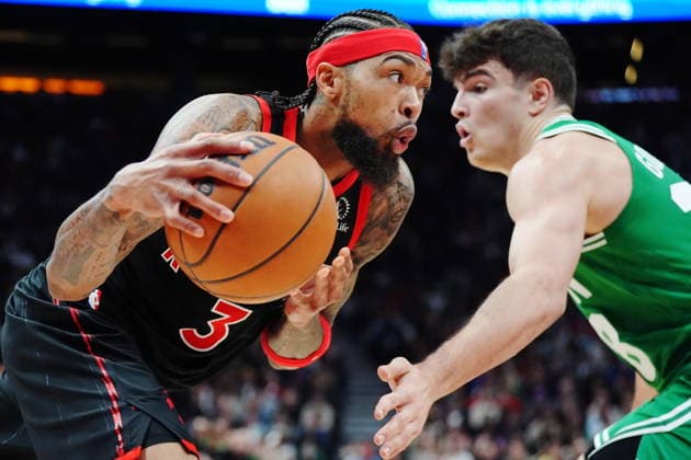 December 20, 2025, Toronto, On: Toronto Raptors Brandon Ingram (3) drives at Boston Celtics Hugo Gonzalez (28) during first half NBA, Basketball Herren, USA basketball action in Toronto on Saturday, Dec. 20, 2025. Canada News - December 20, 2025  - ZUMAc35_ 20251220_zaf_c35_045 Copyright: xFrankxGunnx