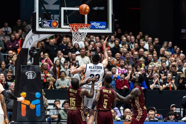 GER, easy Credit Basketball Bundesliga, Niners Chemnitz Rostock Seawolves 20 12 2025, Messe, Chemnitz, GER, easy Credit Basketball Bundesliga, Niners Chemnitz Rostock Seawolves Owen Klassen Rostock Seawolves 29 Photo Alexander Trienitz Chemnitz Messe Sachsen Germany