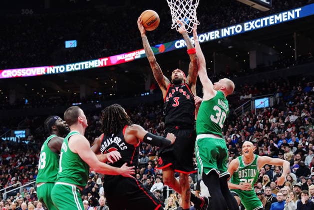 December 20, 2025, Toronto, On: Toronto Raptors Brandon Ingram (3) shoots over Boston Celtics Sam Hauser (30) during first half NBA, Basketball Herren, USA basketball action in Toronto on Saturday, Dec. 20, 2025. Canada News - December 20, 2025  - ZUMAc35_ 20251220_zaf_c35_047 Copyright: xFrankxGunnx
