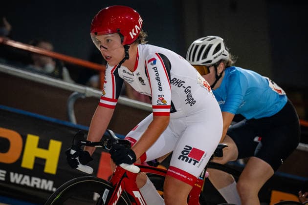 BRAND Hannah Franziska DM Omnium 2025 Frankfurt Oder BRAND Hannah Franziska GER RSV Rheinzabern Landscape horizontal Landscape Event Event DM Omnium 2025 German Championship Category Category Cycling Track Cycling National Championship Omnium Women U19 Juniors Location Location Europe Germany Brandenburg Märkisch Oderland Frankfurt Oder Oderlandhalle Discipline Omnium Points Race 4 Race Distance 15 km Date Date 20 12 2025 Saturday Day 2