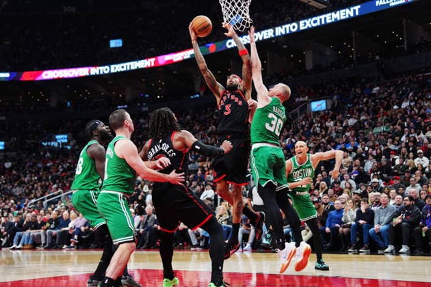 December 20, 2025, Toronto, On: Toronto Raptors Brandon Ingram (3) shoots over Boston Celtics Sam Hauser (30) during first half NBA, Basketball Herren, USA basketball action in Toronto on Saturday, Dec. 20, 2025. Canada News - December 20, 2025  - ZUMAc35_ 20251220_zaf_c35_058 Copyright: xFrankxGunnx