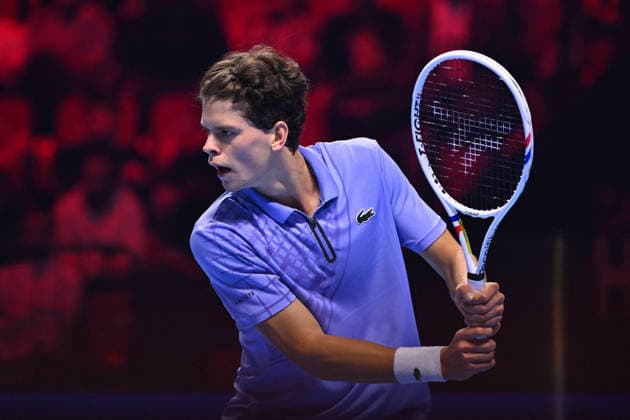 Next Gen ATP, Tennis Herren Finals Presented by PIF - Jeddah Alexander Blockx from Belgium during his semi final match at the 2025 ATP NextGen Finals in Jeddah, SAOUDI, on December 20, 2025. Photo by Corinne Dubreuil ABACAPRESS.COM Jeddah Saudi Arabia  Copyright: xDubreuilxCorinne ABACAx
