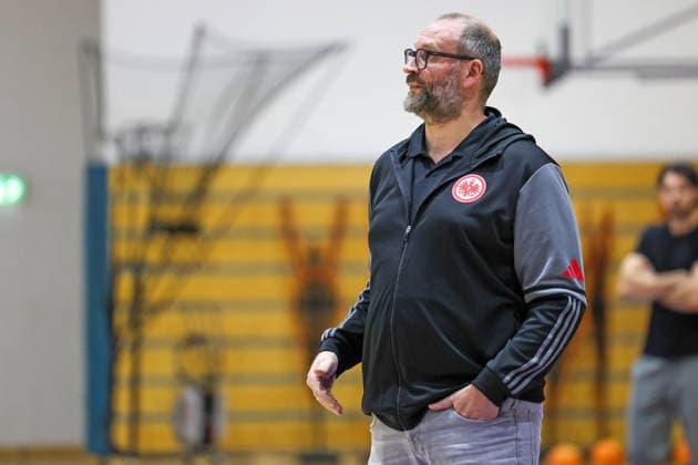 Basketball 2 RL Nord Eintracht Frankfurt BC Neu Isenburg 20 12 25, Coach Andreas Bob FFM ,