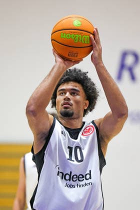 Basketball 2 RL Nord Eintracht Frankfurt BC Neu Isenburg 20 12 25, Haskins, Julian FFM ,