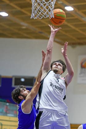 Basketball 2 RL Nord Eintracht Frankfurt BC Neu Isenburg 20 12 25, Hack, Daniel Neu Isenburg , Heberer, Fabrice FFM ,